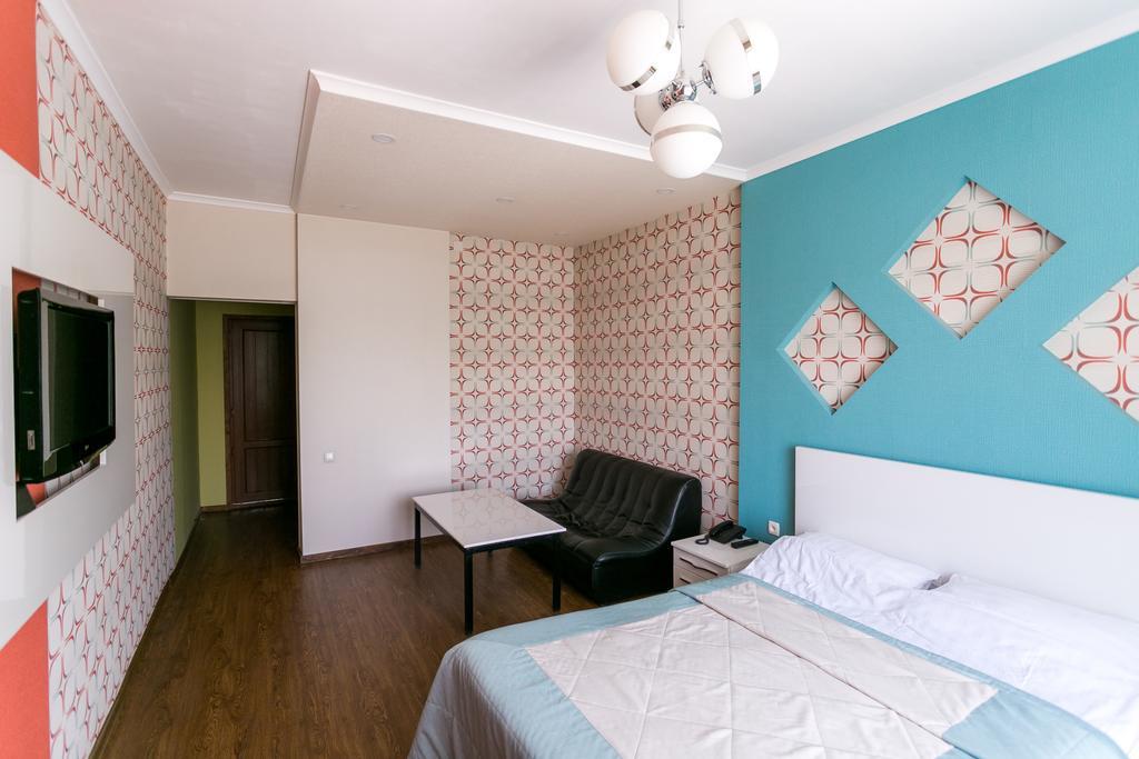 Delphin Guest House Μπισκέκ Εξωτερικό φωτογραφία