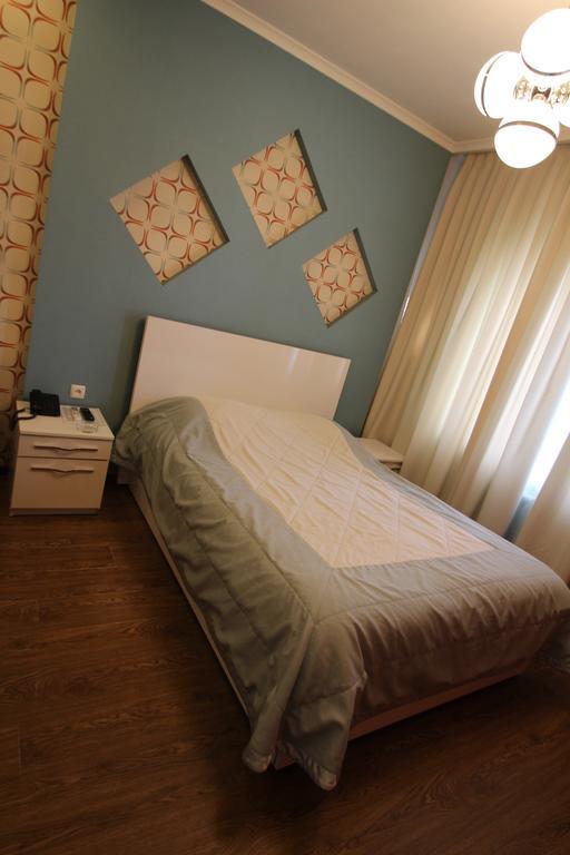 Delphin Guest House Μπισκέκ Εξωτερικό φωτογραφία
