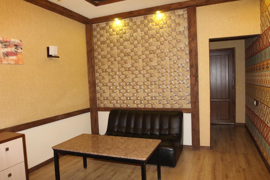 Delphin Guest House Μπισκέκ Εξωτερικό φωτογραφία